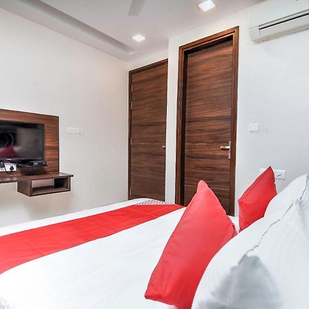 Oyo 77158 Hotel Swastik Palace Bhiwandi Ngoại thất bức ảnh