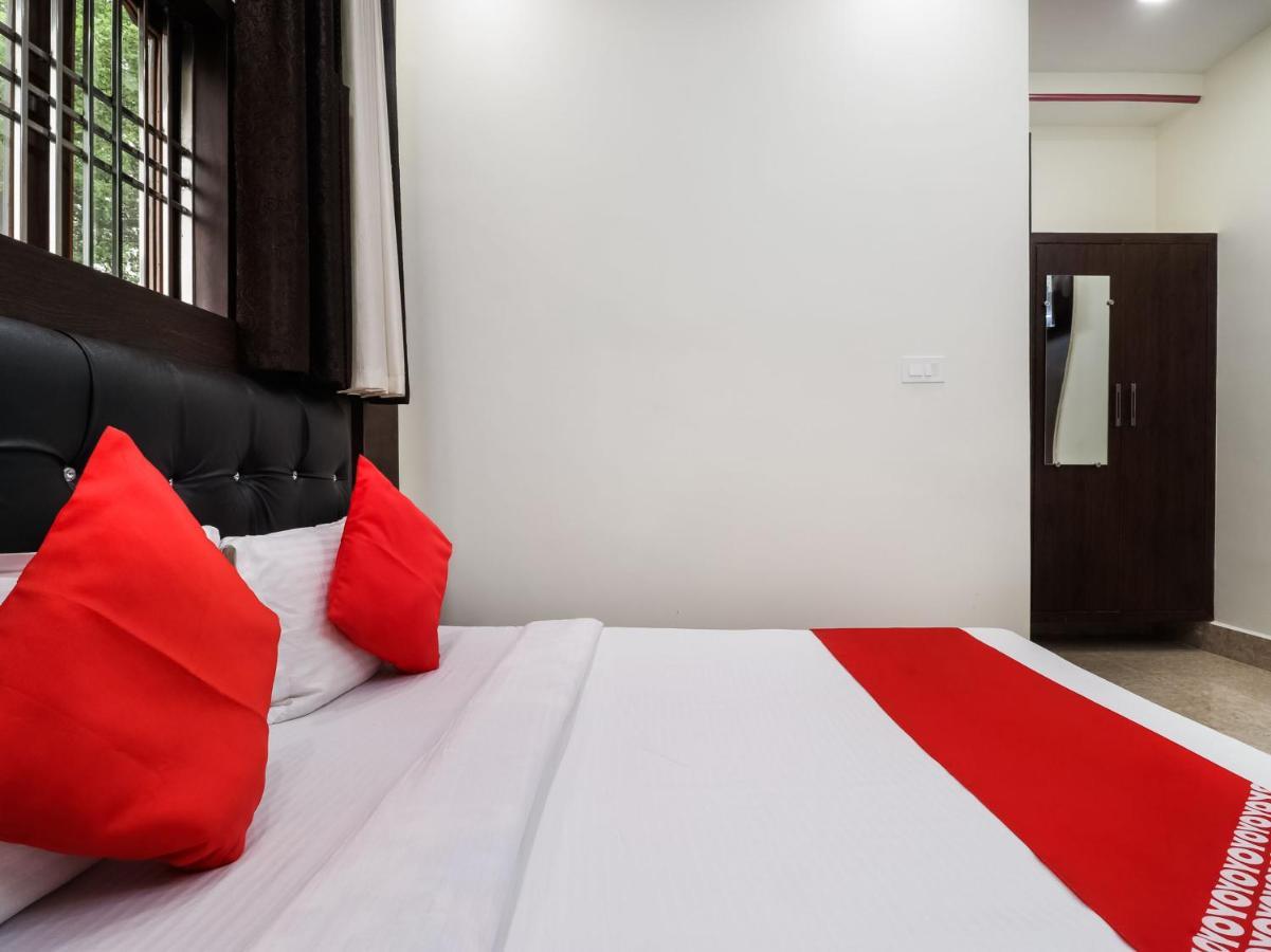 Oyo 77158 Hotel Swastik Palace Bhiwandi Ngoại thất bức ảnh