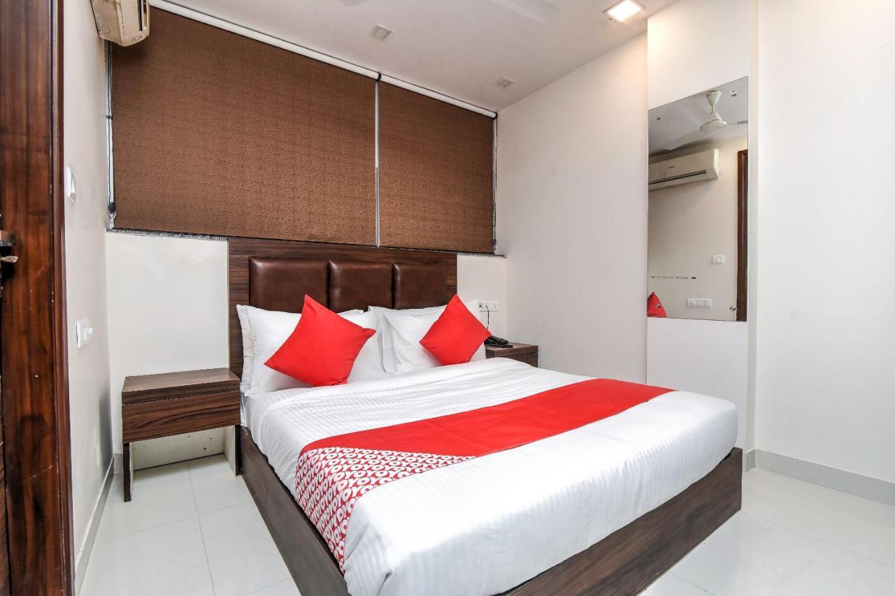 Oyo 77158 Hotel Swastik Palace Bhiwandi Ngoại thất bức ảnh