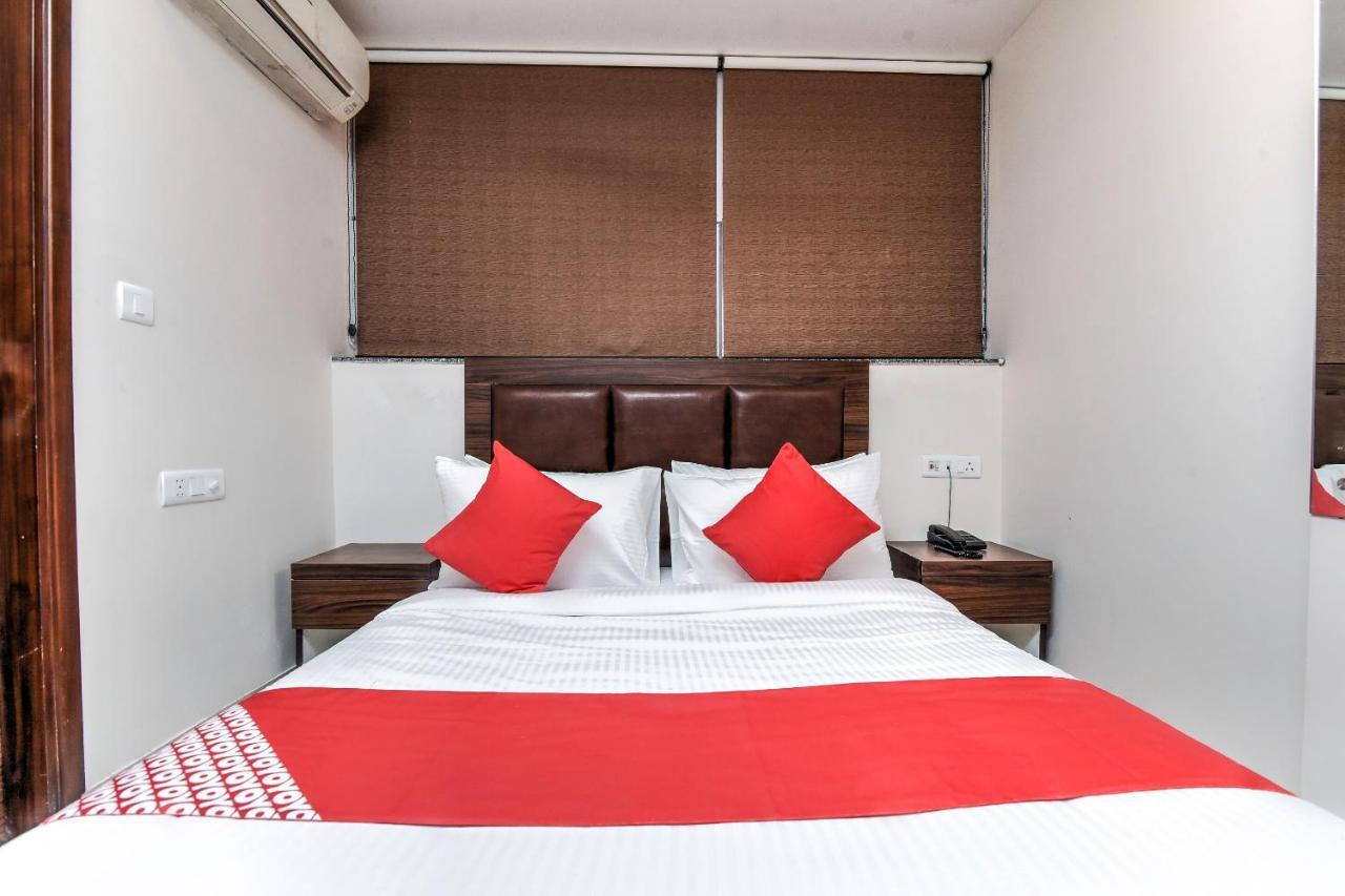Oyo 77158 Hotel Swastik Palace Bhiwandi Ngoại thất bức ảnh