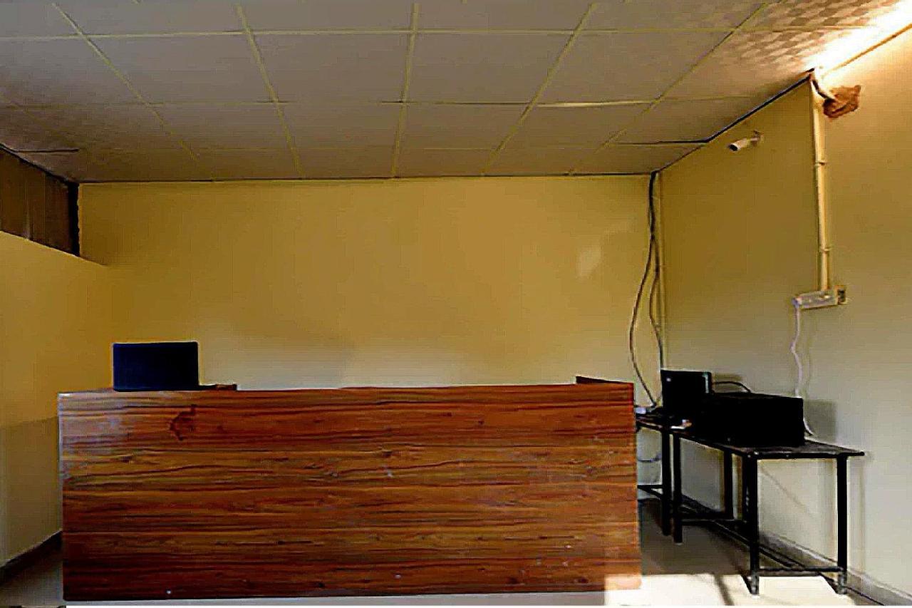 Oyo 77158 Hotel Swastik Palace Bhiwandi Ngoại thất bức ảnh