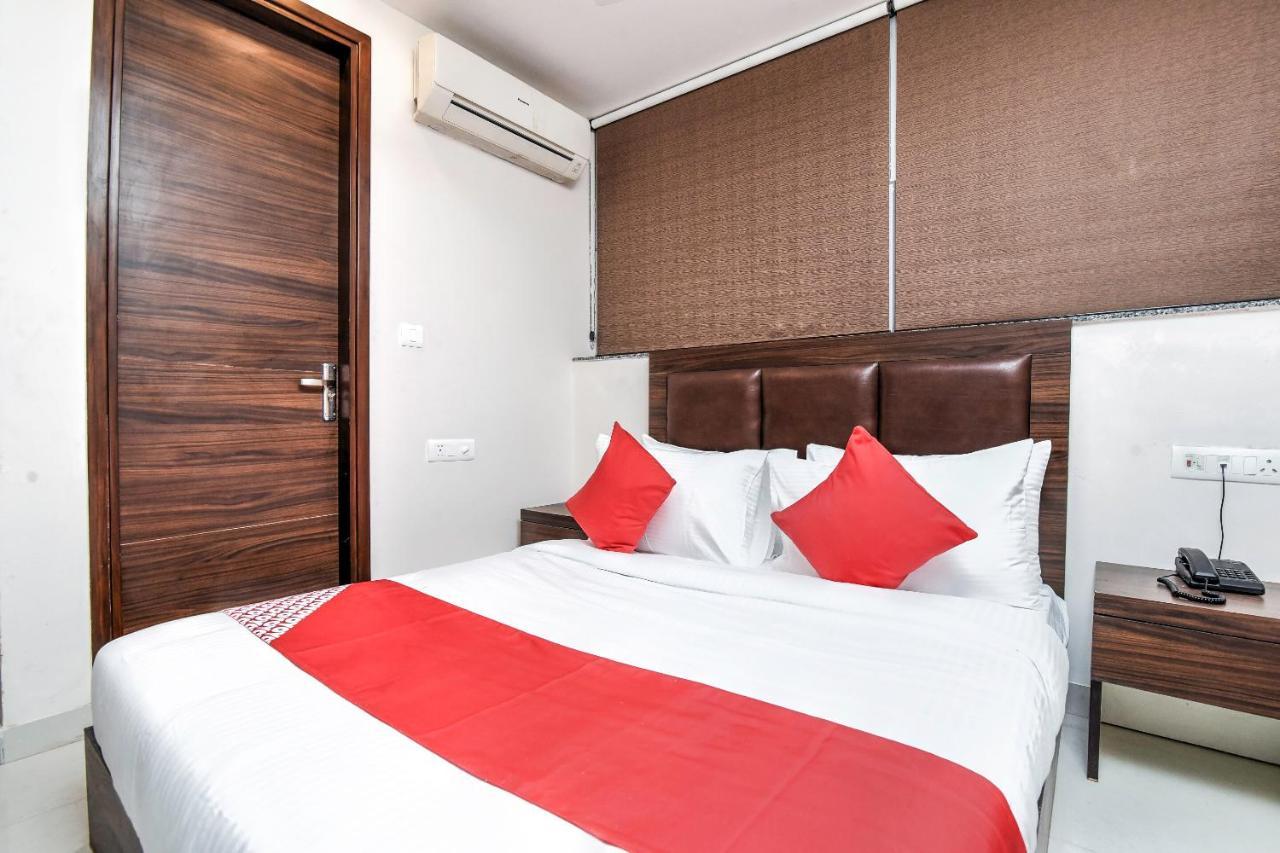 Oyo 77158 Hotel Swastik Palace Bhiwandi Ngoại thất bức ảnh